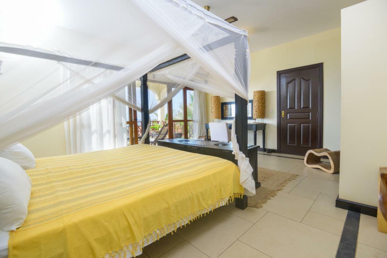 Blue Bay Cove Apartment Watamu Exterior photo